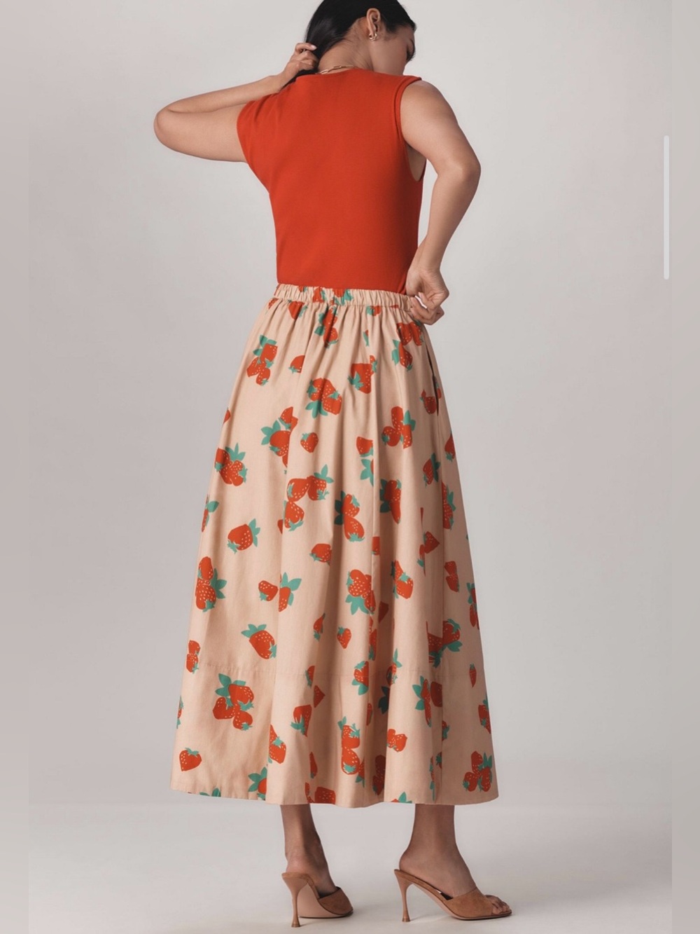 NWOT! The Jacie Poplin Printed Maxi
Skirt by Maeve - Picture 2 of 9